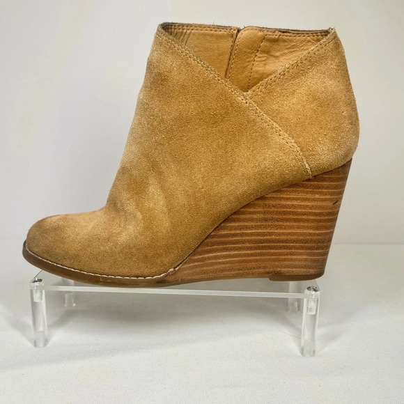 Lucky Brand Yakeena Tan Suede Leather Wedge Booties Size 7M - Picture 4 of 13
